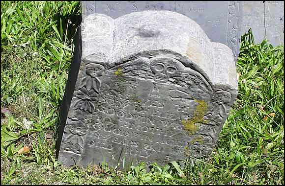 Mary Elithrop (1717) Headstone.